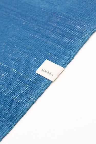 Étiquette Mahola sur la tapis de yoga MAHOLA YOGA