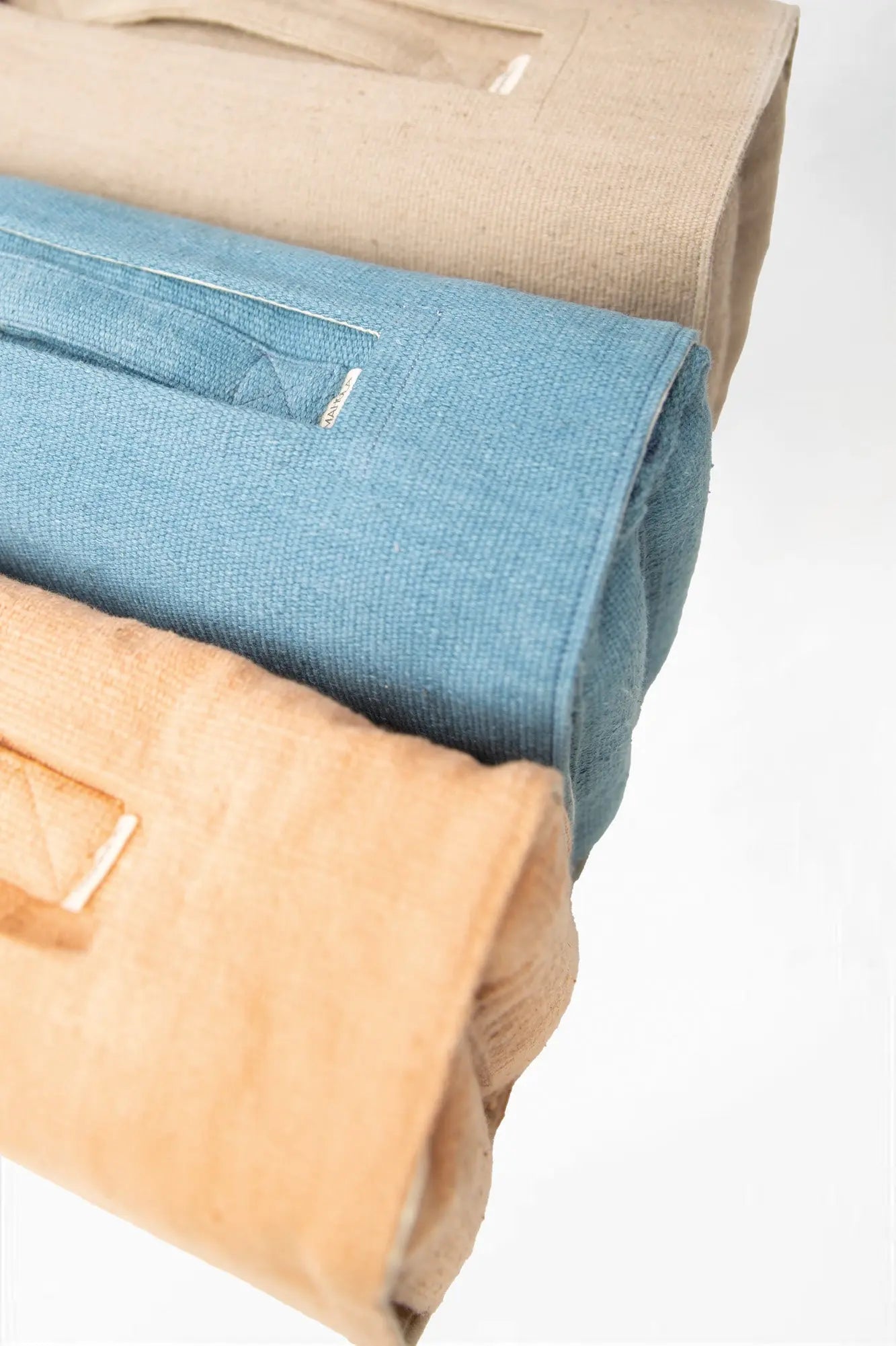 FOLDABLE CUSHION – Mahola Yoga – Inde