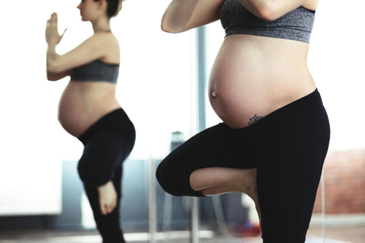 Les postures de yoga adaptées aux femmes enceintes