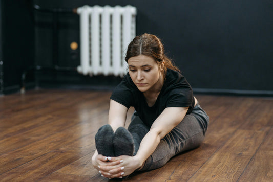 Les positions de yoga assises avec bienfaits et pratiques