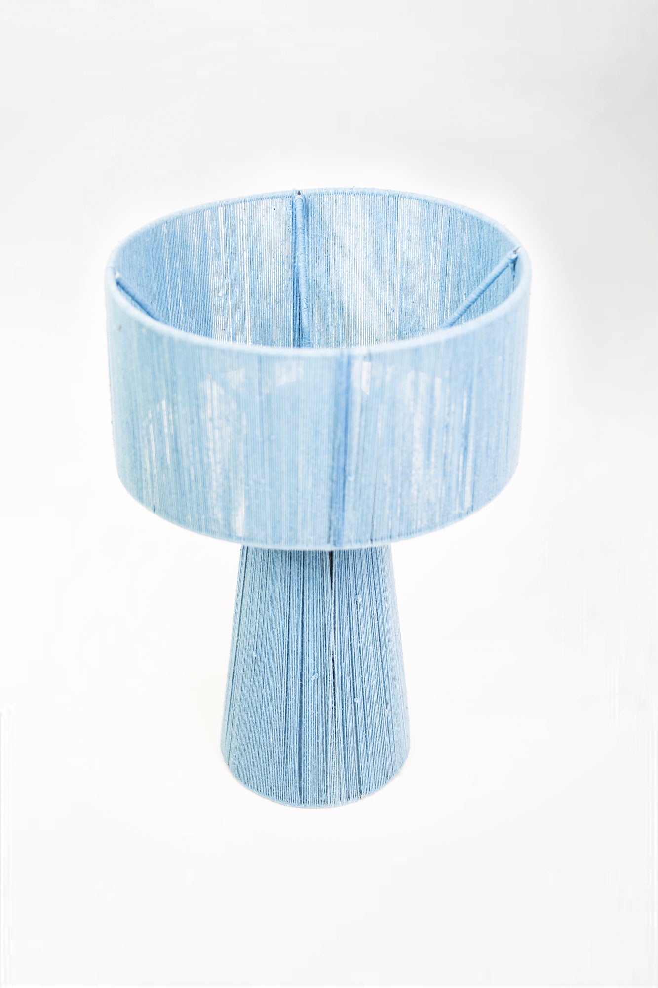 Lampe teinté naturellement Mahola, éclairage doux pour espace yoga et maison